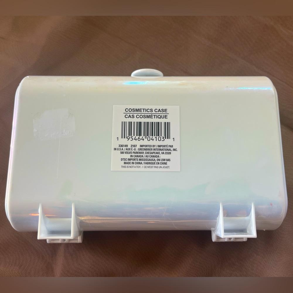 White Make Up Container - Picture 3 of 7